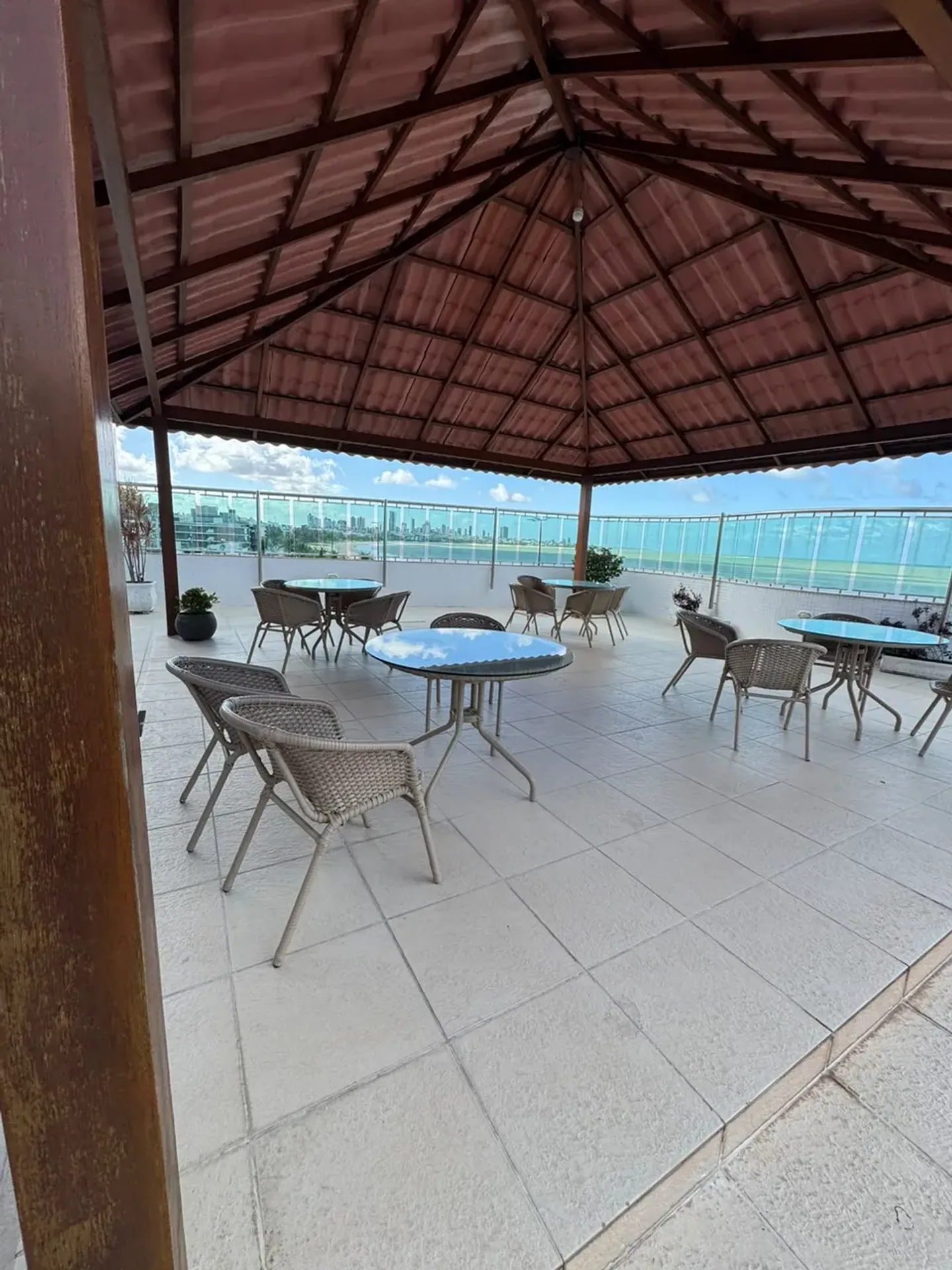 1 quarto e vista para a água: apartamento de 43 m² — photo 8