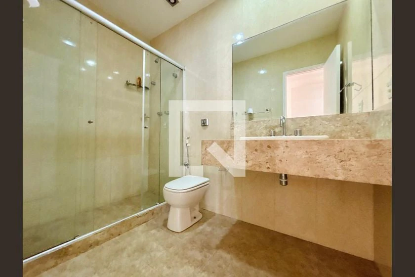 Unfurnished 3-bedroom apartment with gas kitchen — photo 4