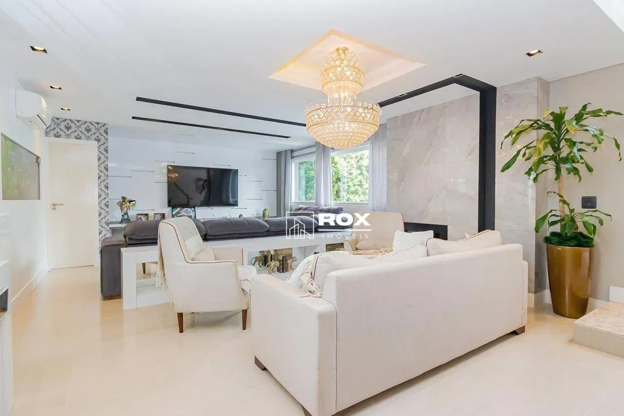 Furnished house with 4 en-suite bedrooms and 266 m² — photo 12