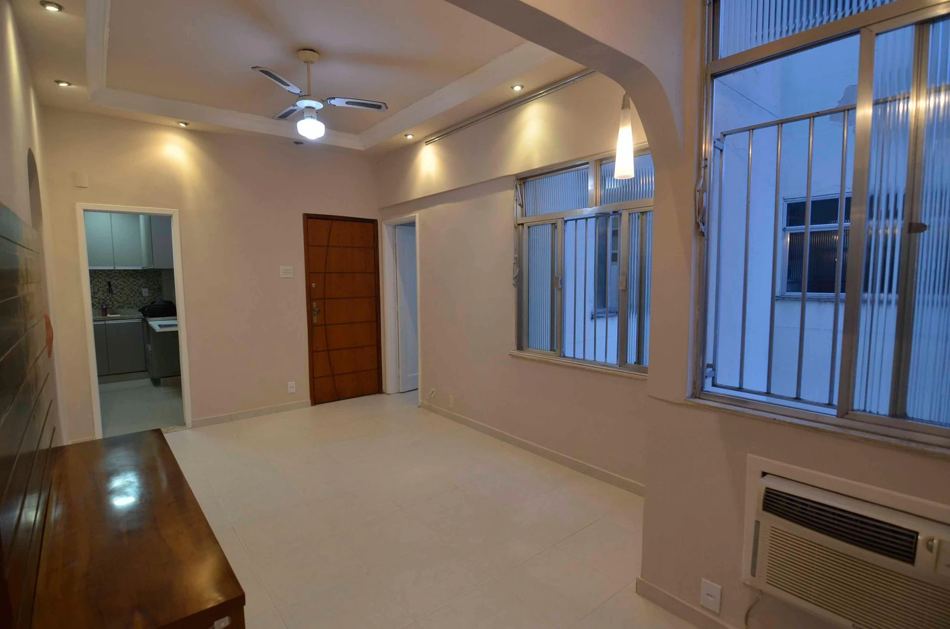 2-bedroom apartment with a walk-in closet in Rio de Janeiro — photo 23