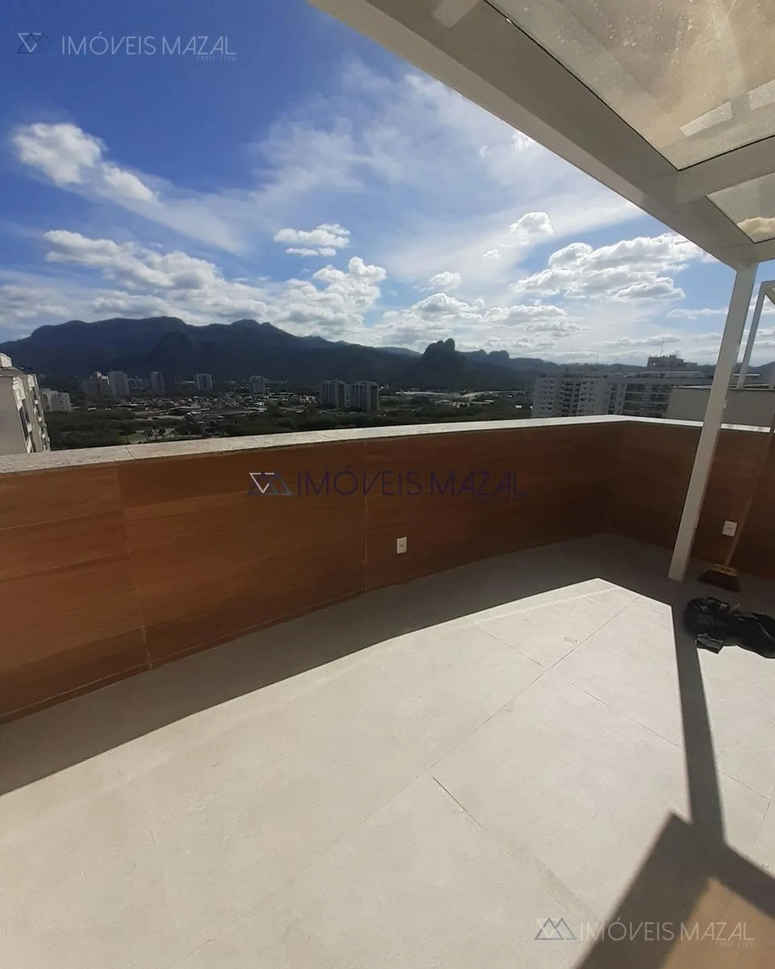 Linear duplex with 3 bedrooms and a BBQ balcony — photo 23