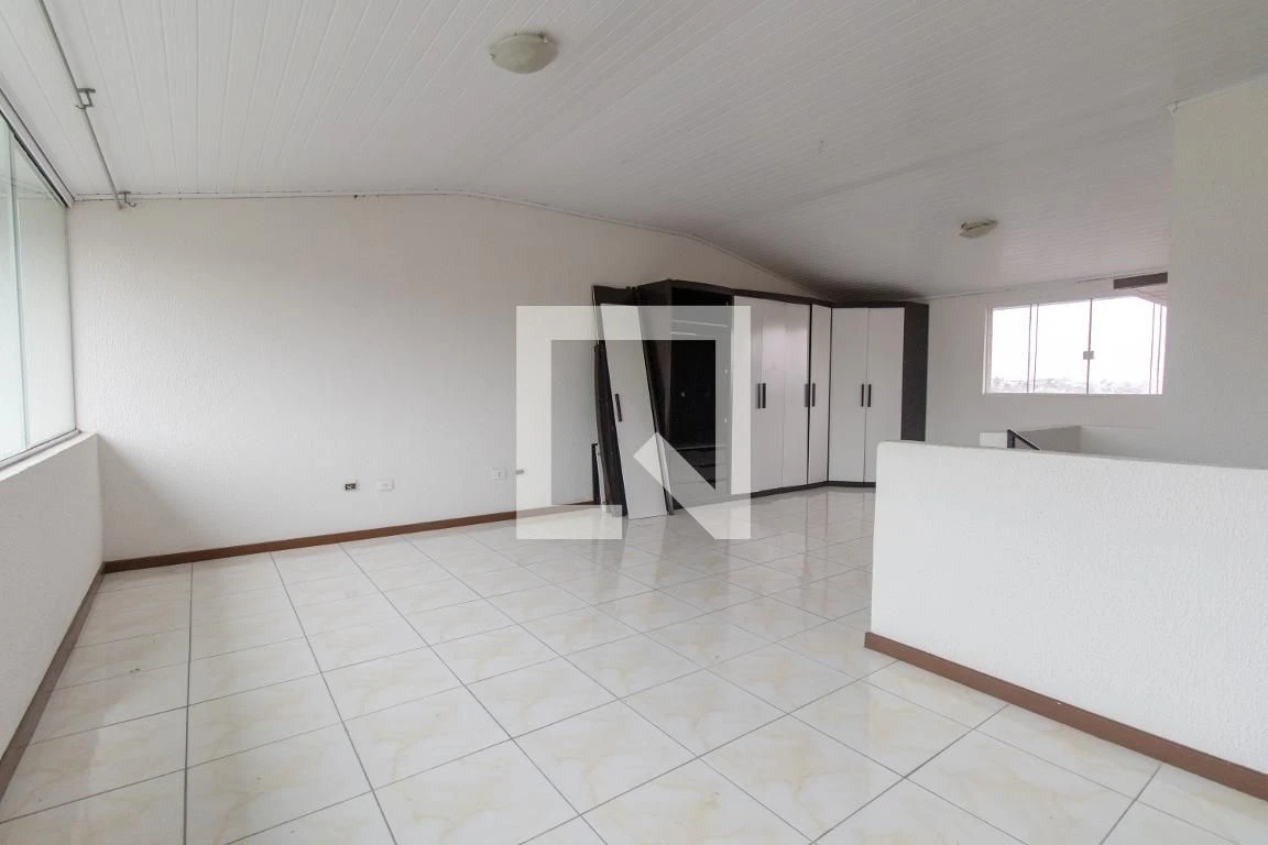 3-bedroom house with a private pool in Curitiba — photo 19