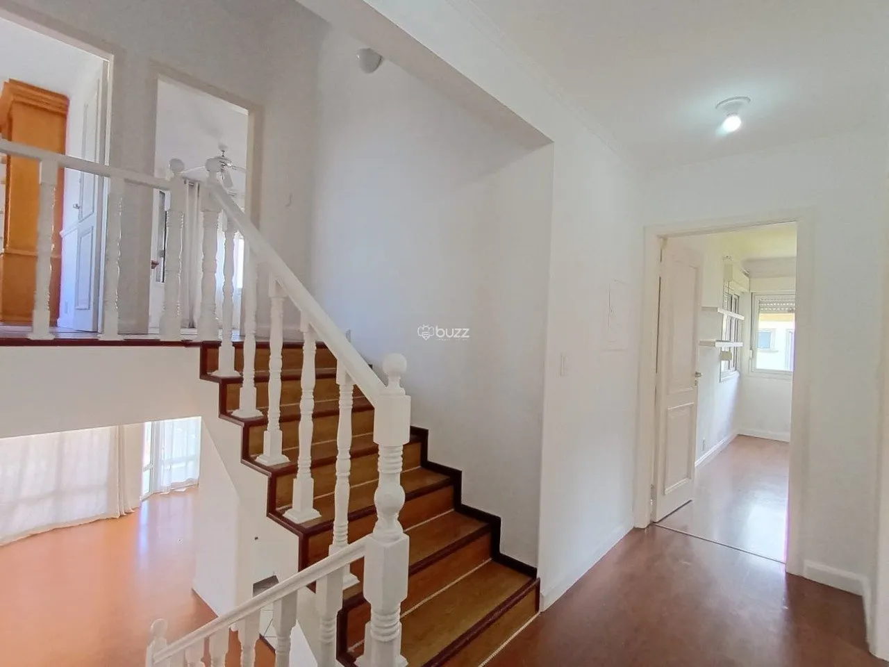 House with 4 en-suite rooms and 6 bathrooms, 301 m² — photo 48