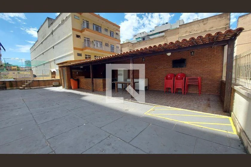 90 m² apartment with 2 bedrooms and a closed gas kitchen — photo 49