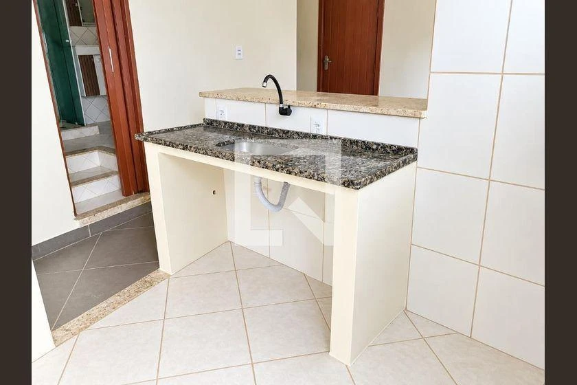2-bedroom house, 1 with its own bathroom, 42 m²