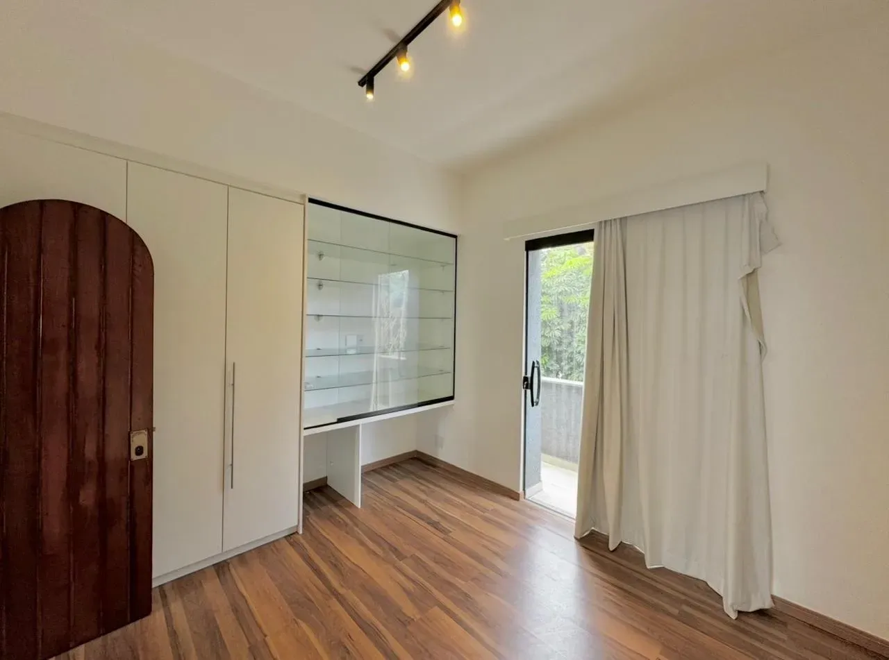 Casa com 5 quartos e 5 banheiros — photo 12