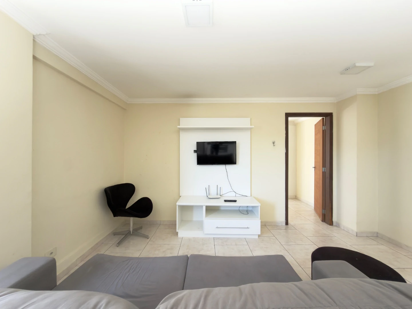 Apartamento 1 quarto 55 m² com painel de TV — photo 2