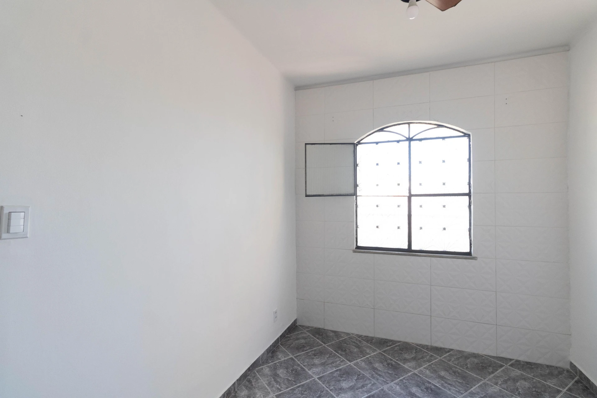 Unfurnished house with 3 bedrooms and a private garden — photo 32