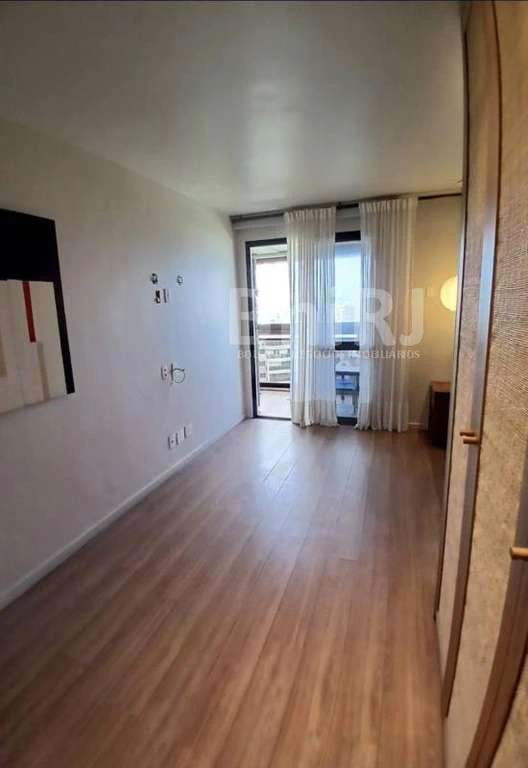 Apartamento de 2 dormitorios con balcón acristalado — photo 13
