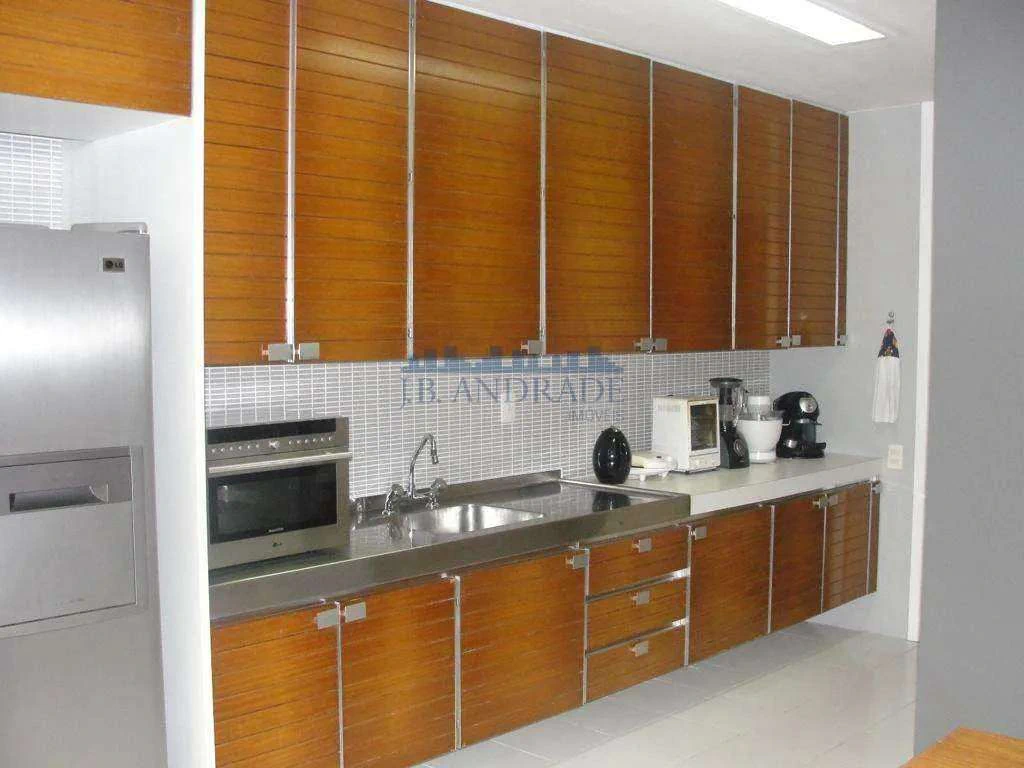 Furnished house with 4 bedrooms and 498 m², closed kitchen — photo 18