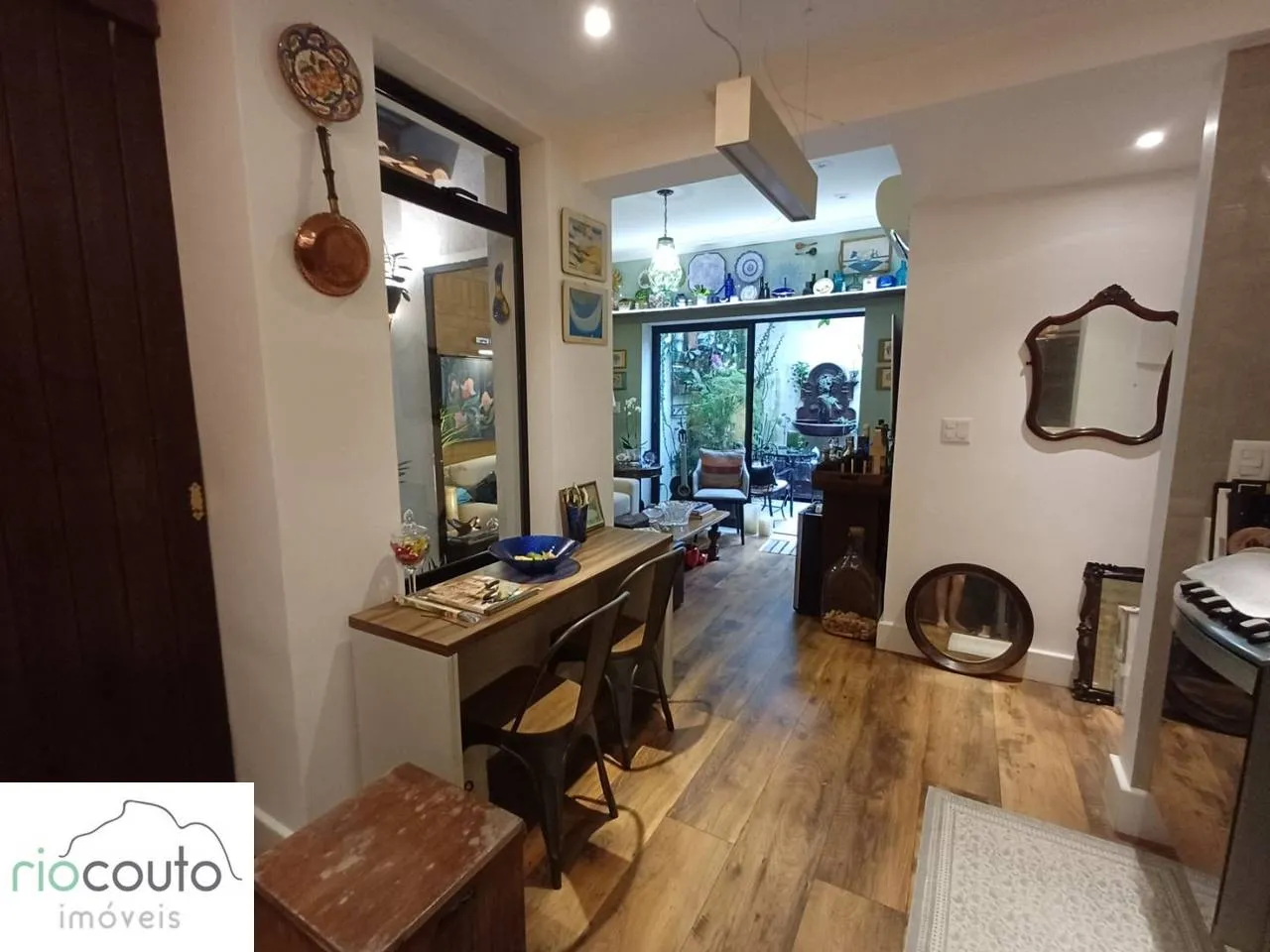 One-bedroom apartment with a home office in Rio de Janeiro — photo 18