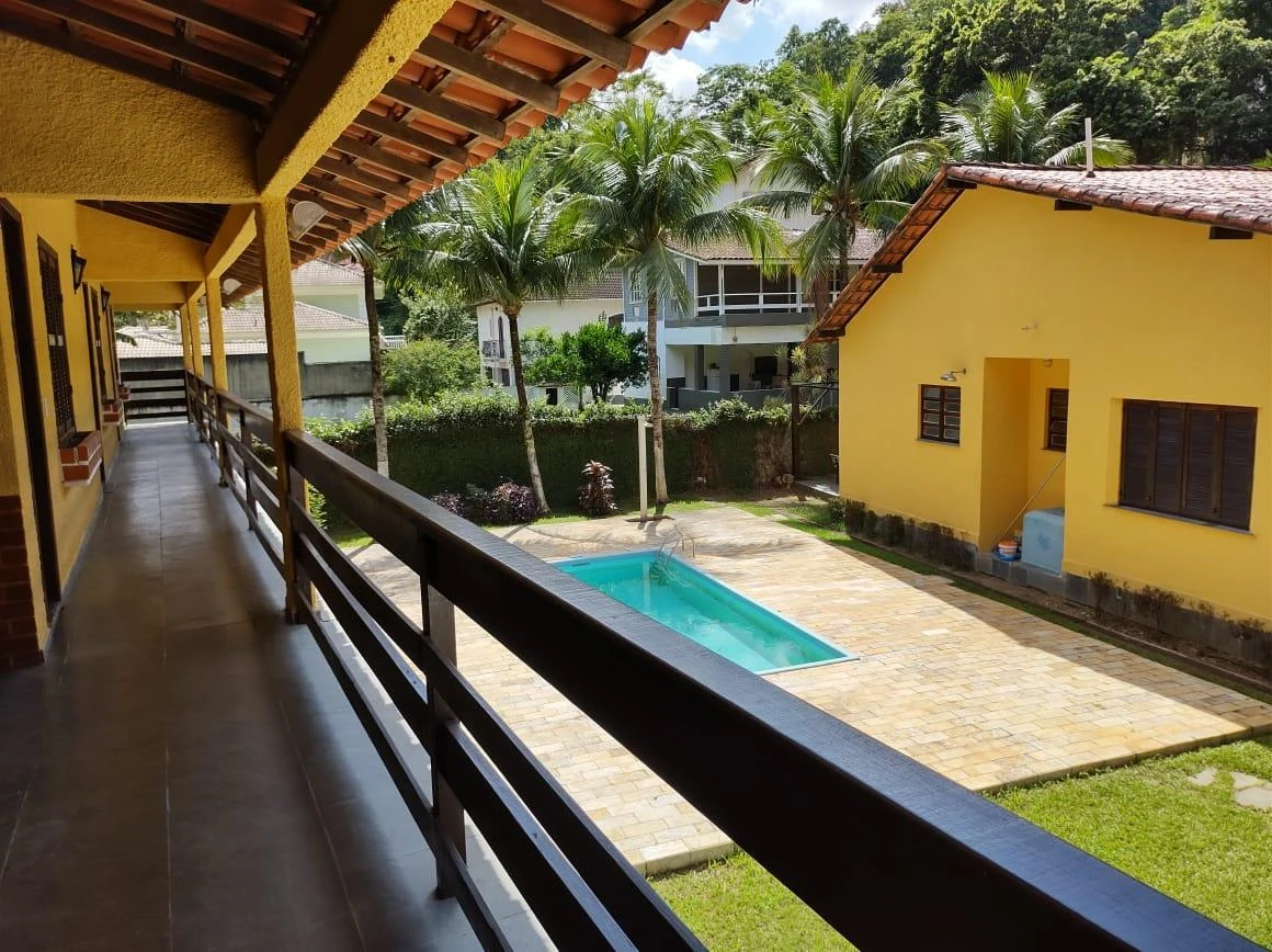 Casa térrea sem mobília com 4 quartos e 6 banheiros — photo 24