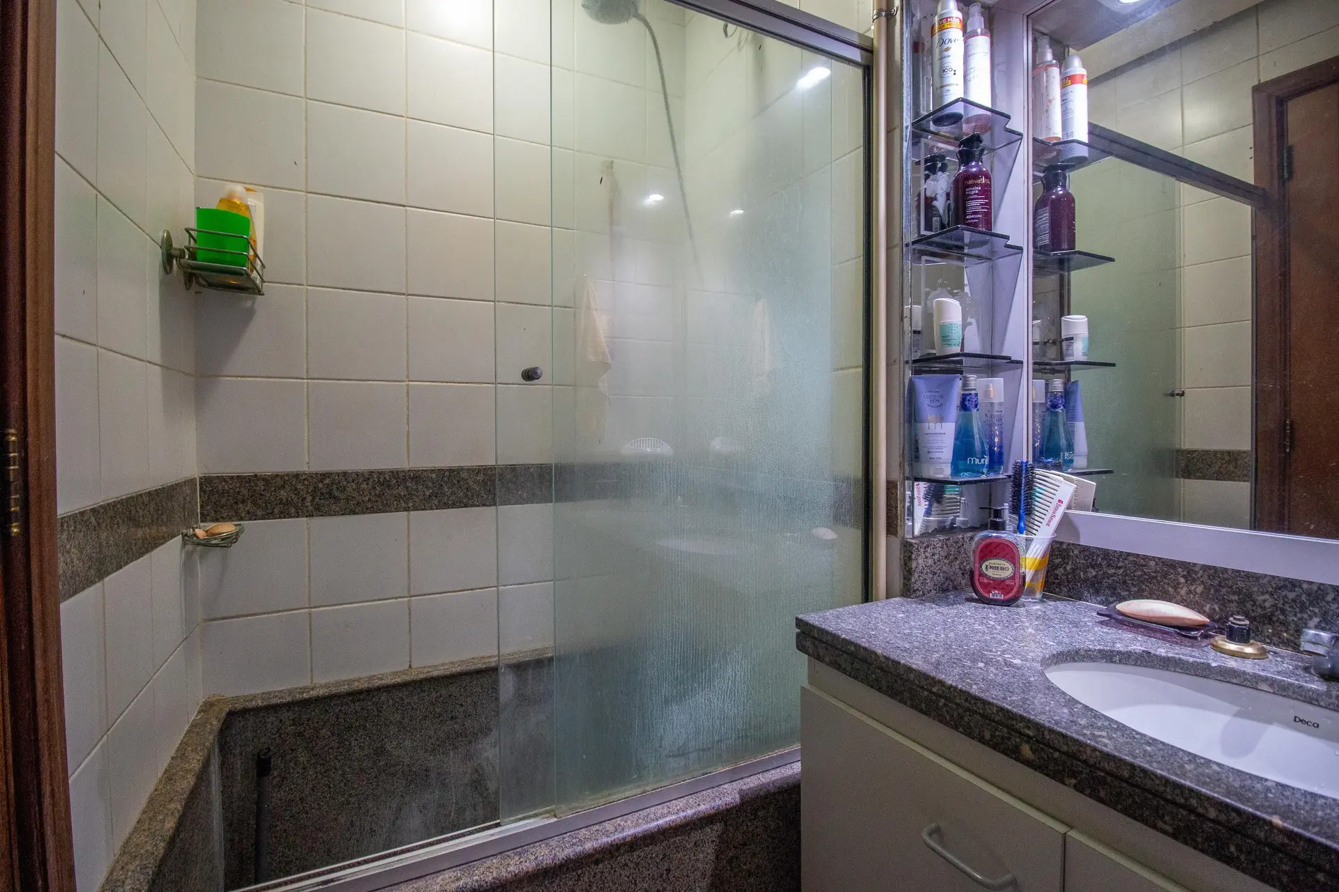 4-bedroom apartment in a building with a sauna — photo 48