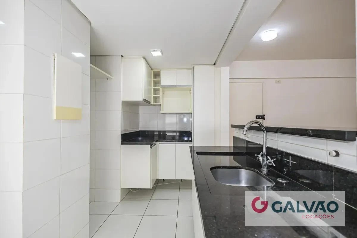 Apartment, 77 m², with wood or laminate floors — photo 30