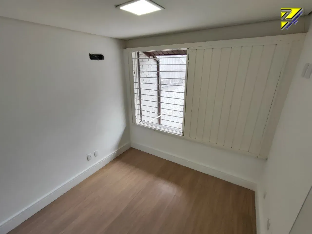 Casa para locação com 5 quartos e 5 banheiros