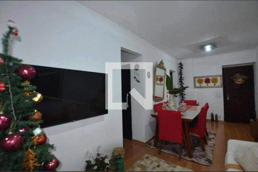 Apartamento para alugar com 2 quartos e varanda