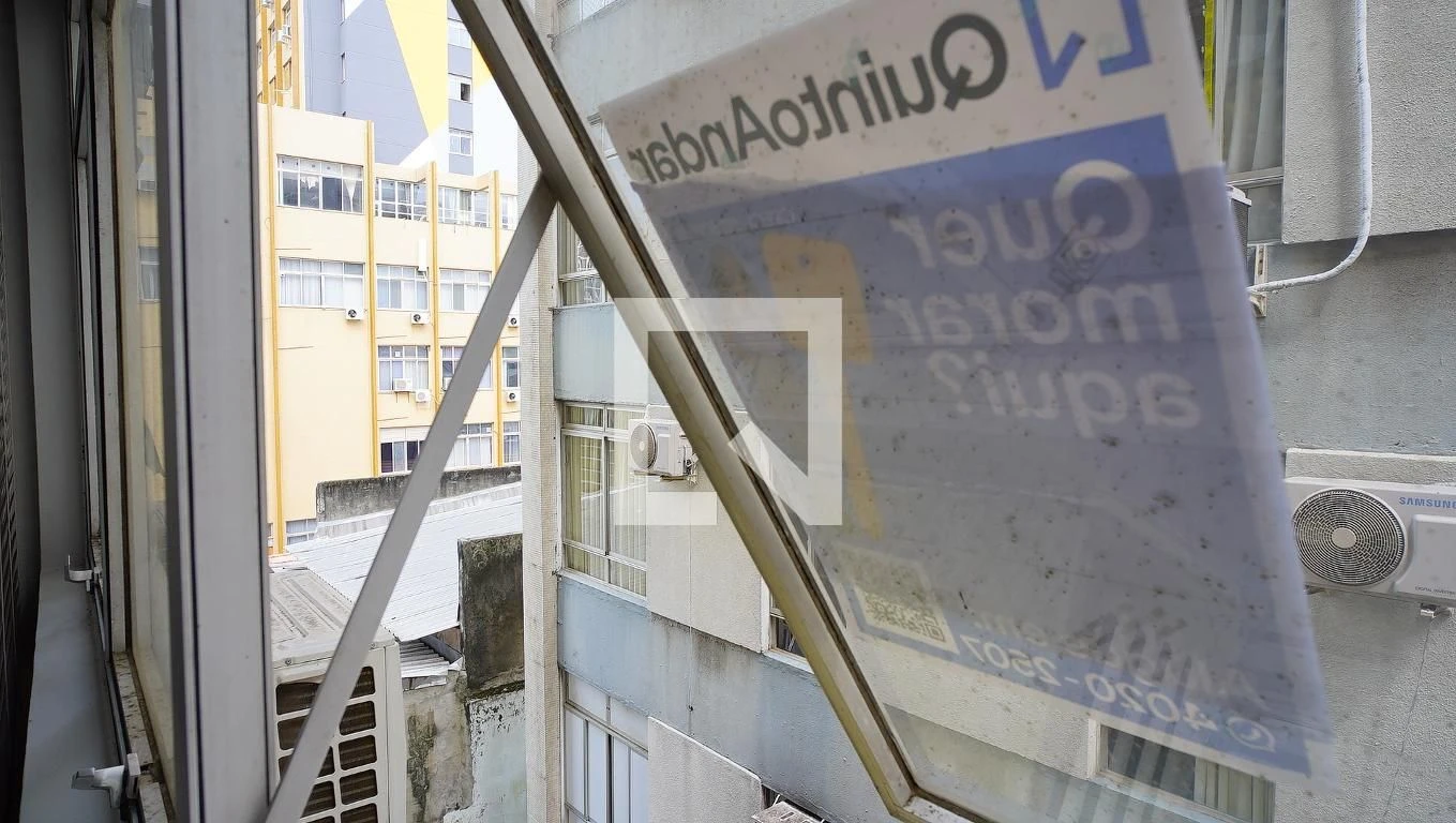 Furnished studio, 35 m², with a washing machine — photo 18