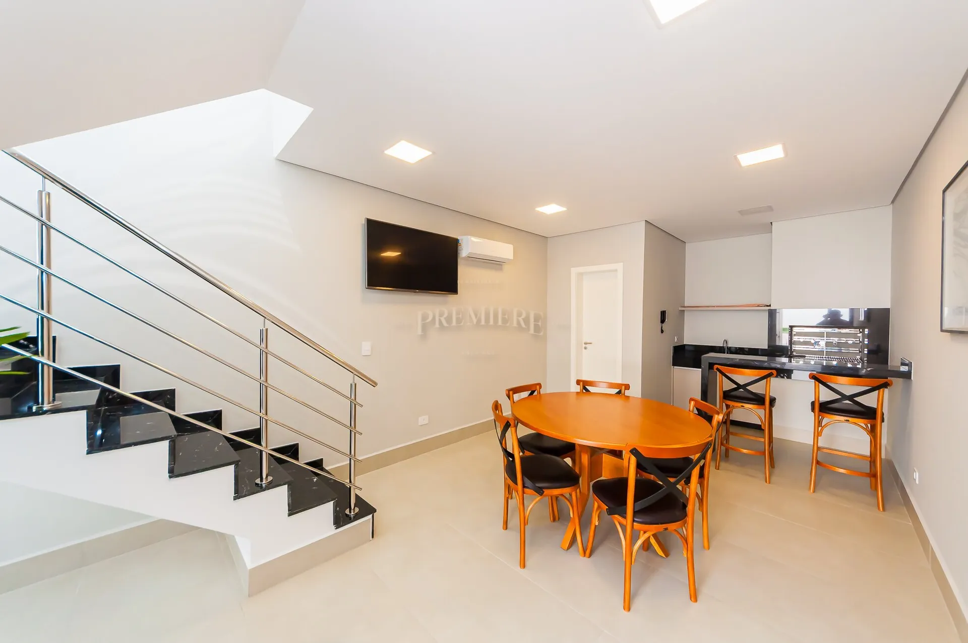 House, 97 m², with a glass-enclosed balcony — photo 39