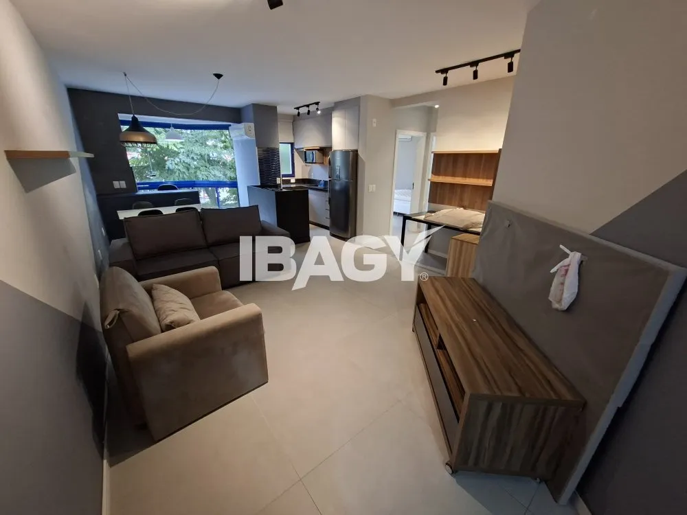 Apartamento de 1 dormitorio con cocina abierta