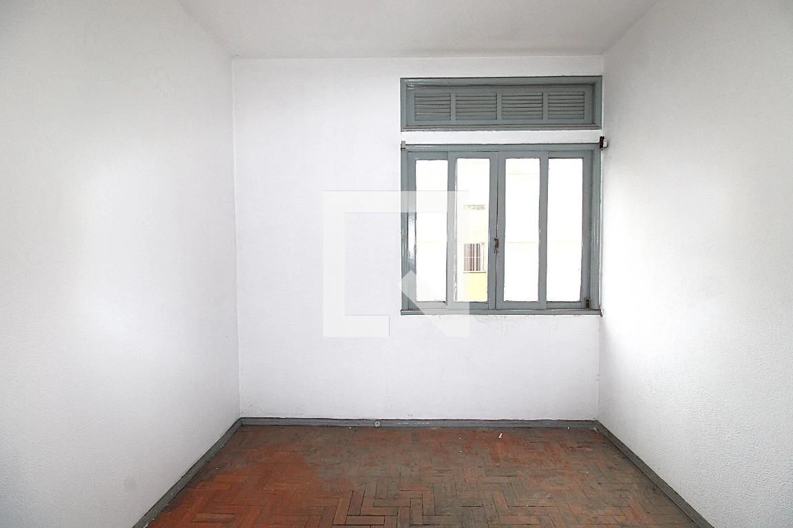 Unfurnished apartment with 2 bedrooms and separate kitchen — photo 14