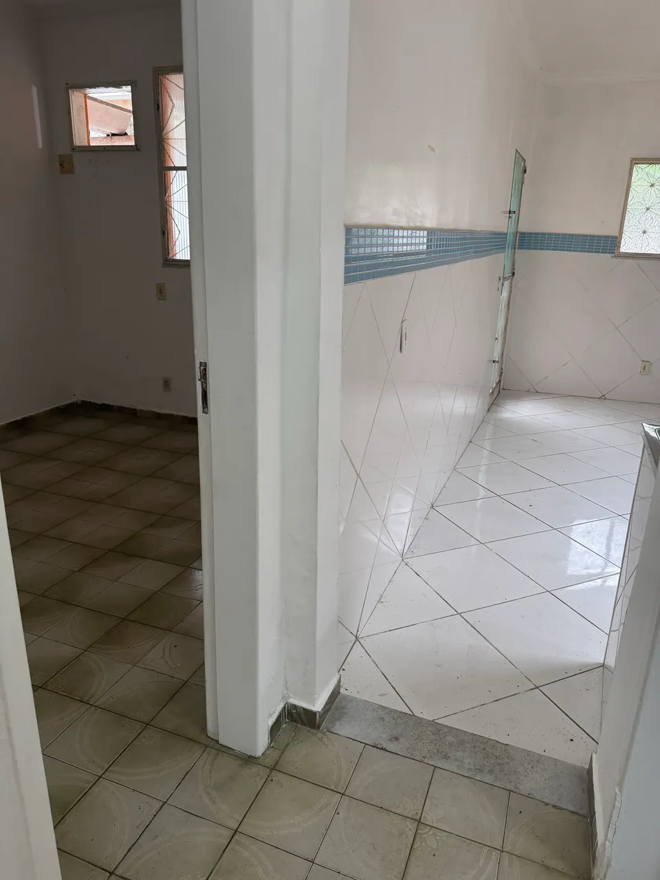 Casa com cozinha separada e fogão — photo 3