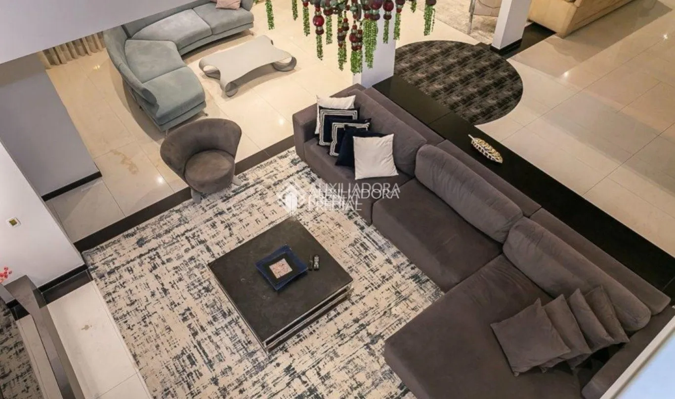 Furnished house with 6 en-suite bedrooms and 7 baths — photo 61
