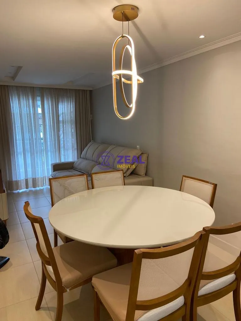 3-bedroom apartment in a building with a gym — photo 18