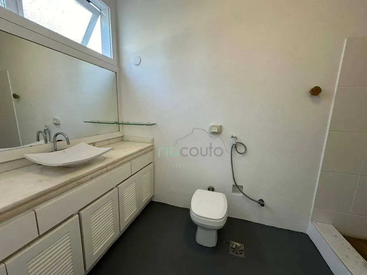 Casa com 5 quartos, 990 m² e 2 vagas, perto das janelas — photo 14