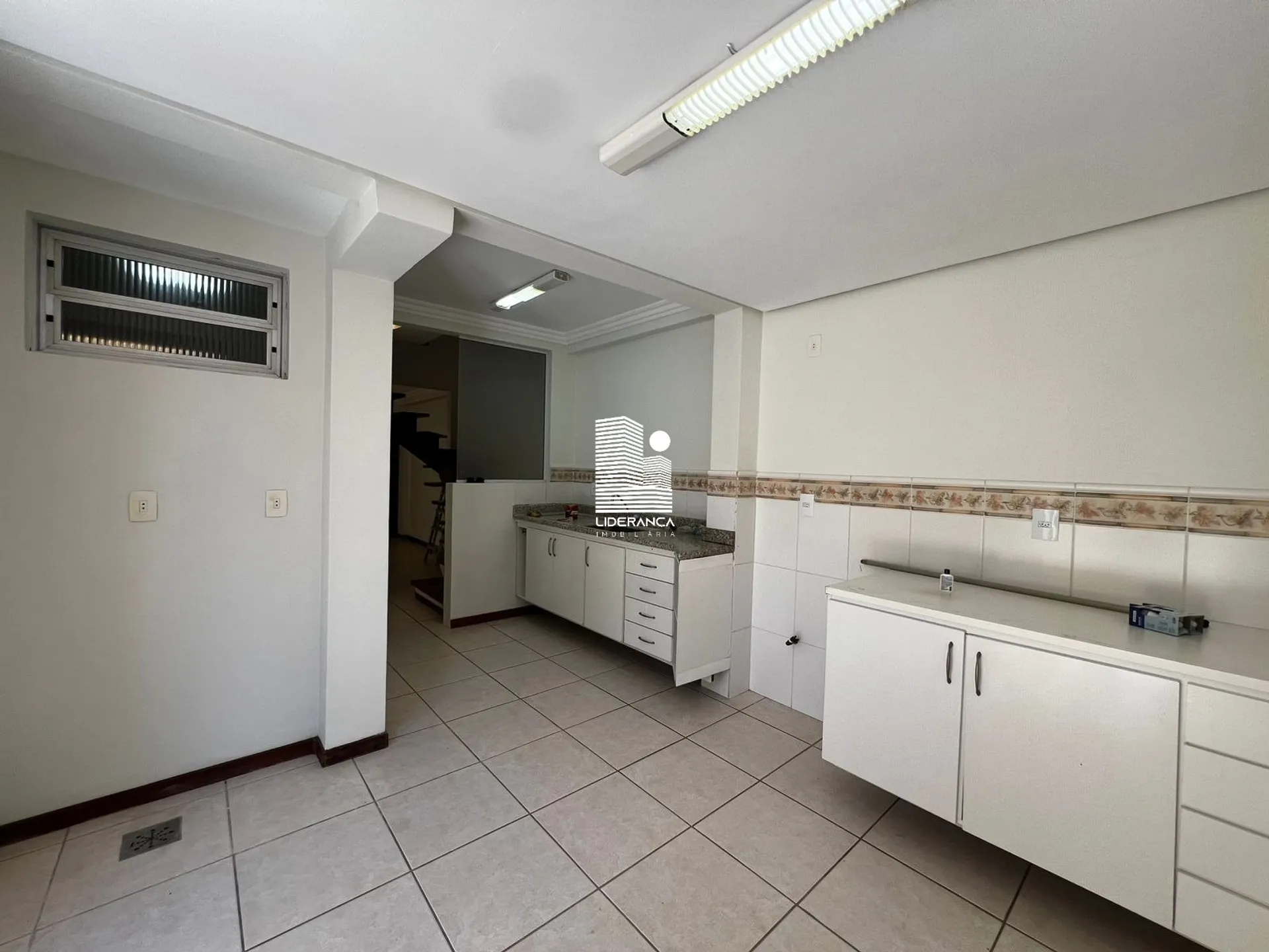 180 m² house with 3 bedrooms, 2 baths and a balcony — photo 23