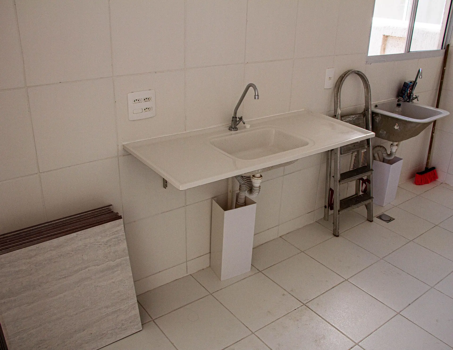 Unfurnished apartment with 2 bedrooms and 1 parking — photo 4