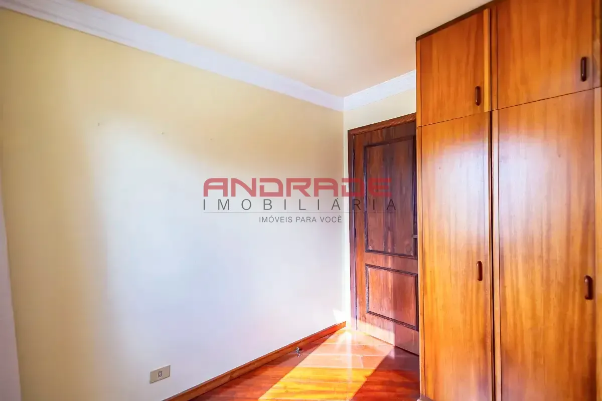 Unfurnished 3-bedroom apartment with 118 m² — photo 45