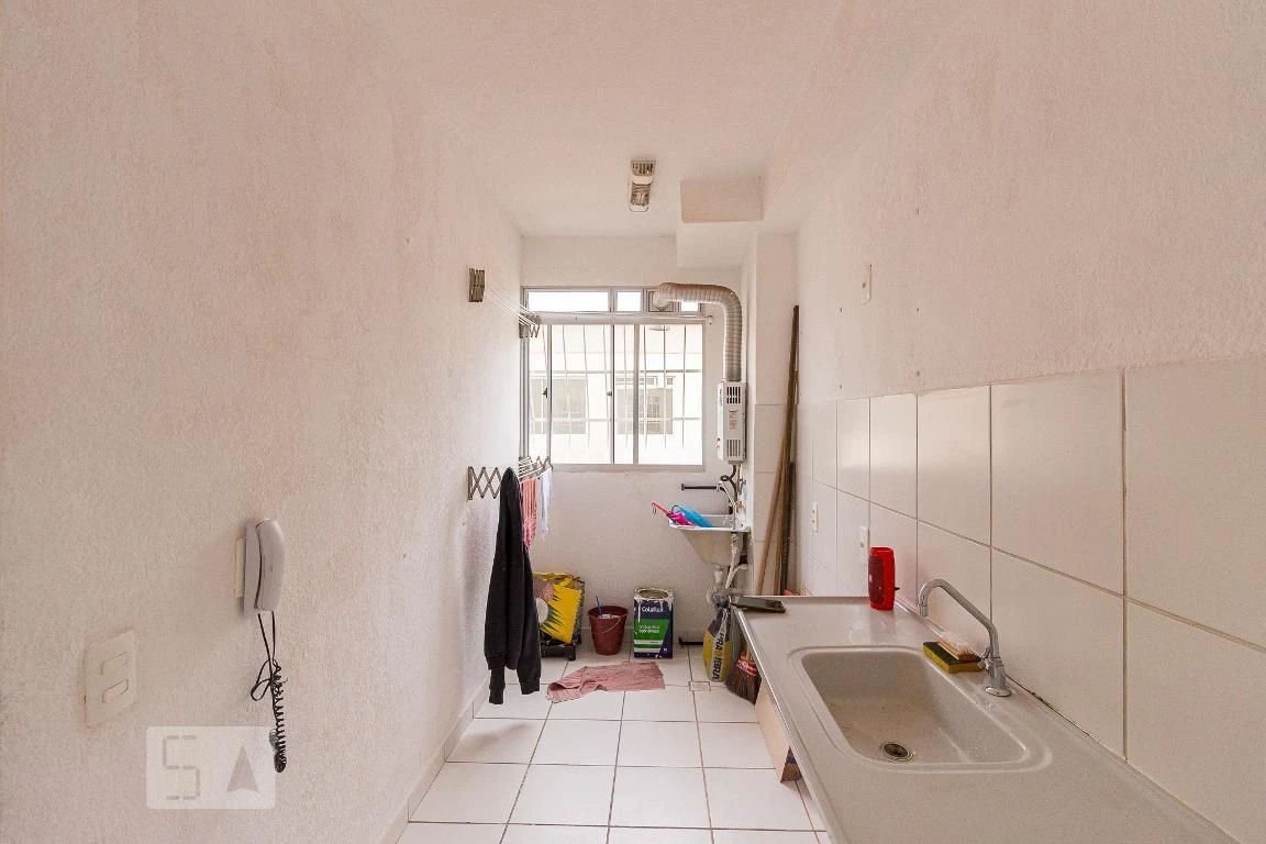 Apartamento sem mobília com cozinha fechada e 2 quartos — photo 42
