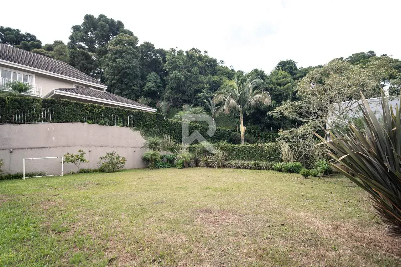 Casa con 4 suites y balcón con parrilla, 464 m² — photo 16