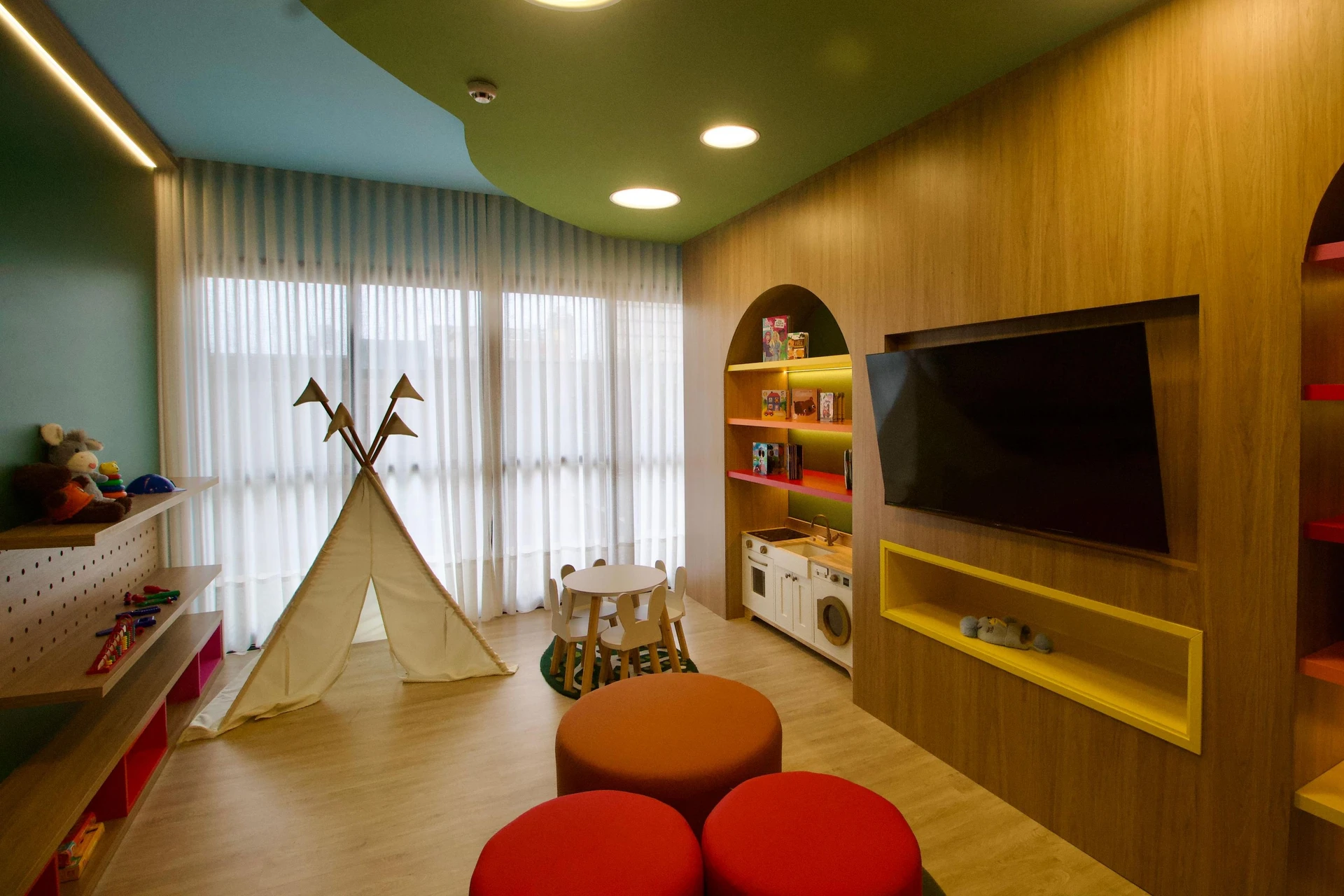 Apartamento com 2 quartos, varanda e 1 vaga — photo 26