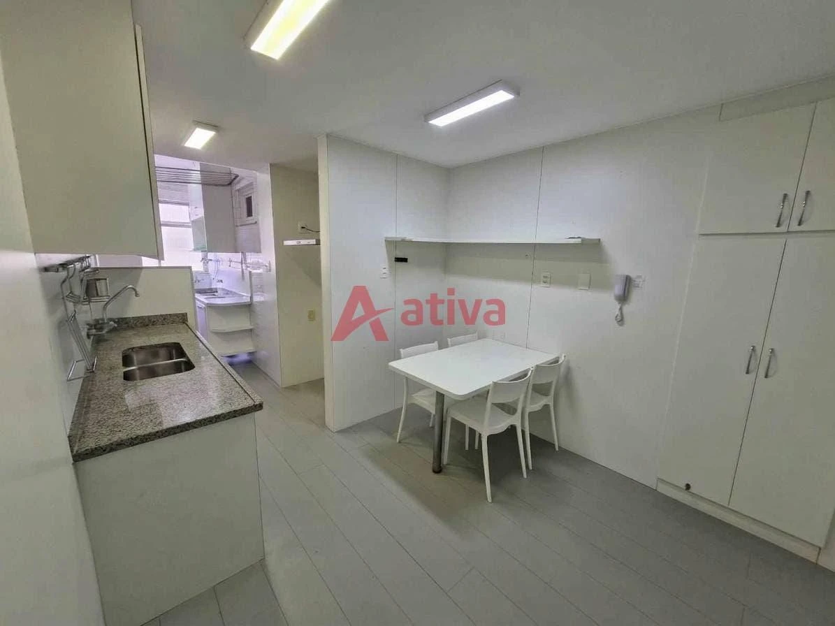 Apartment, 160 m², with a water view — photo 2