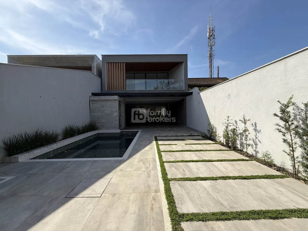 Casa sem mobília com 5 quartos e 5 banheiros — photo 7