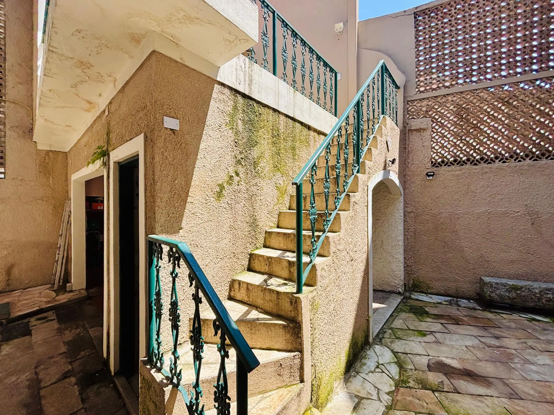 Furnished house, 380 m², with a grill on the balcony — photo 59