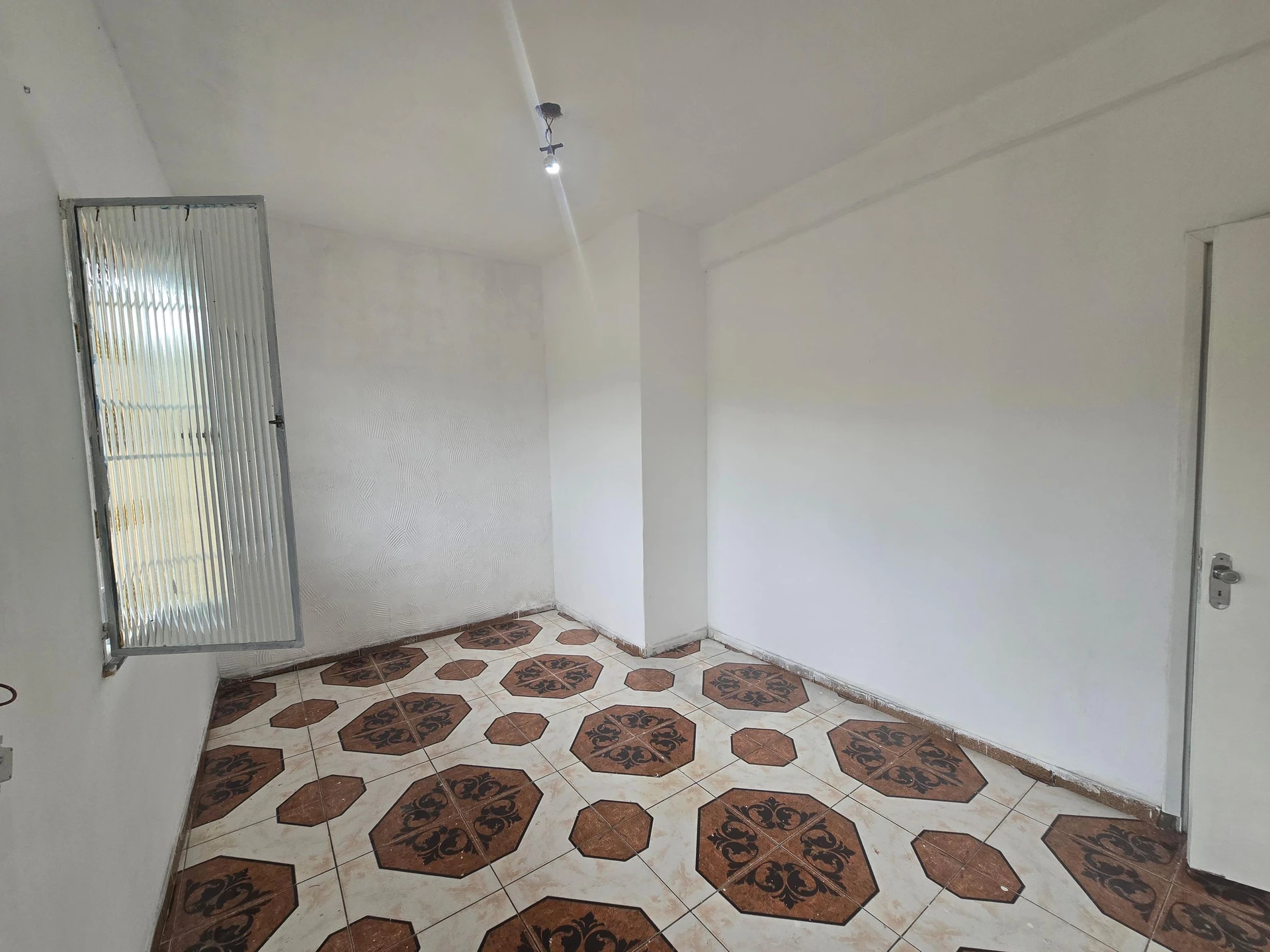 Квартира з 2 спальнями та відкритою кухнею — photo 16
