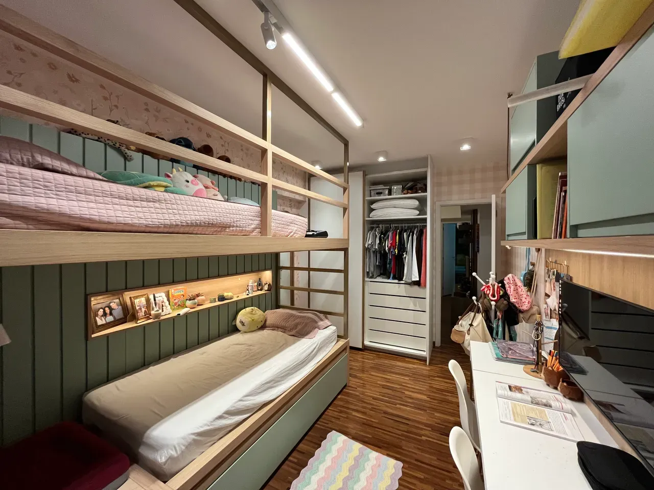 Furnished apartment, 240 m², with a washing machine — photo 34