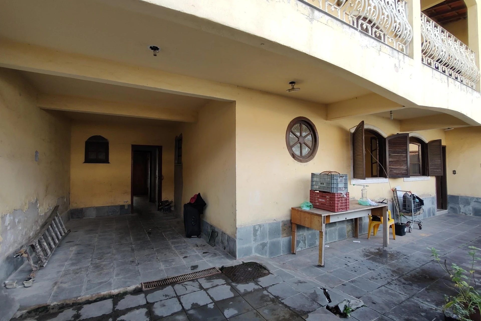 Unfurnished house with 4 bedrooms and private garden — photo 50