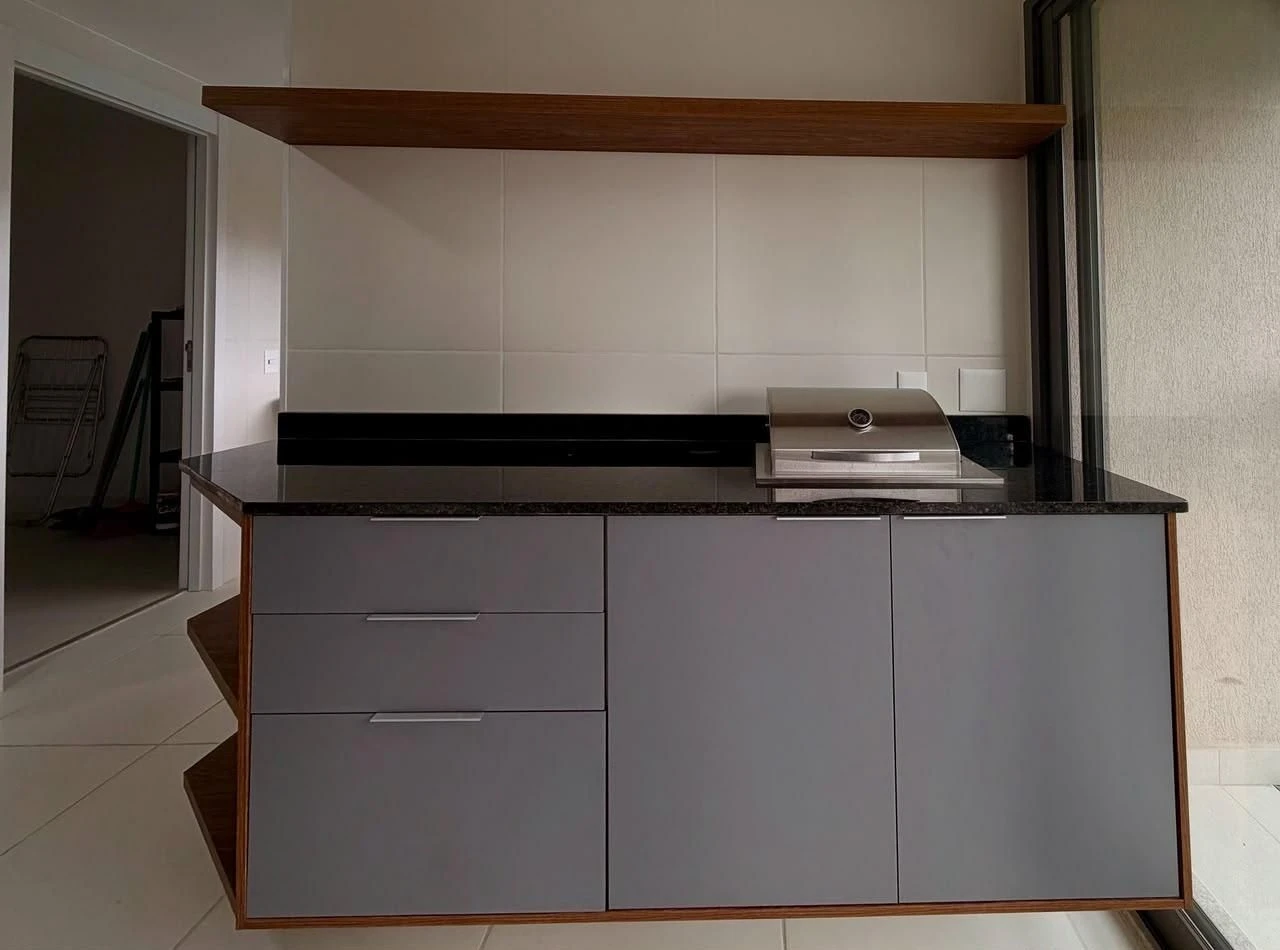 Apartamento mobiliado com 3 quartos e varanda envidraçada — photo 10