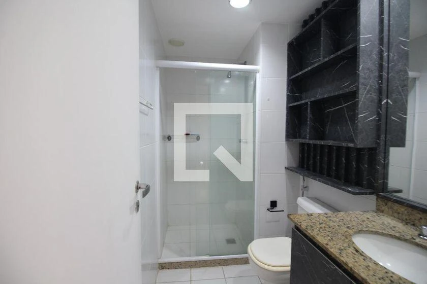 2-bedroom apartment with en-suite and glass balcony — photo 36
