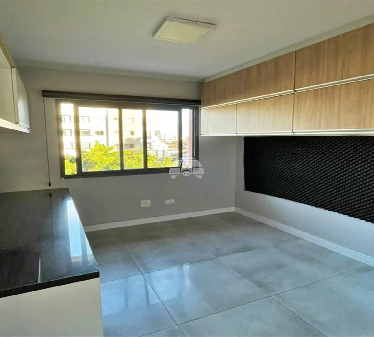 Home office in a 2-bedroom apartment, 71 m² — photo 9