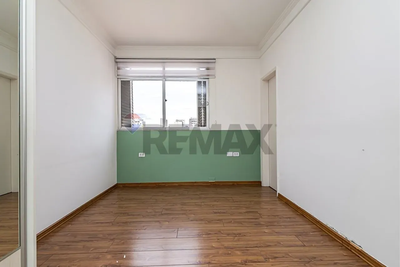 Home office in a 3-bedroom apartment, 181 m² — photo 37