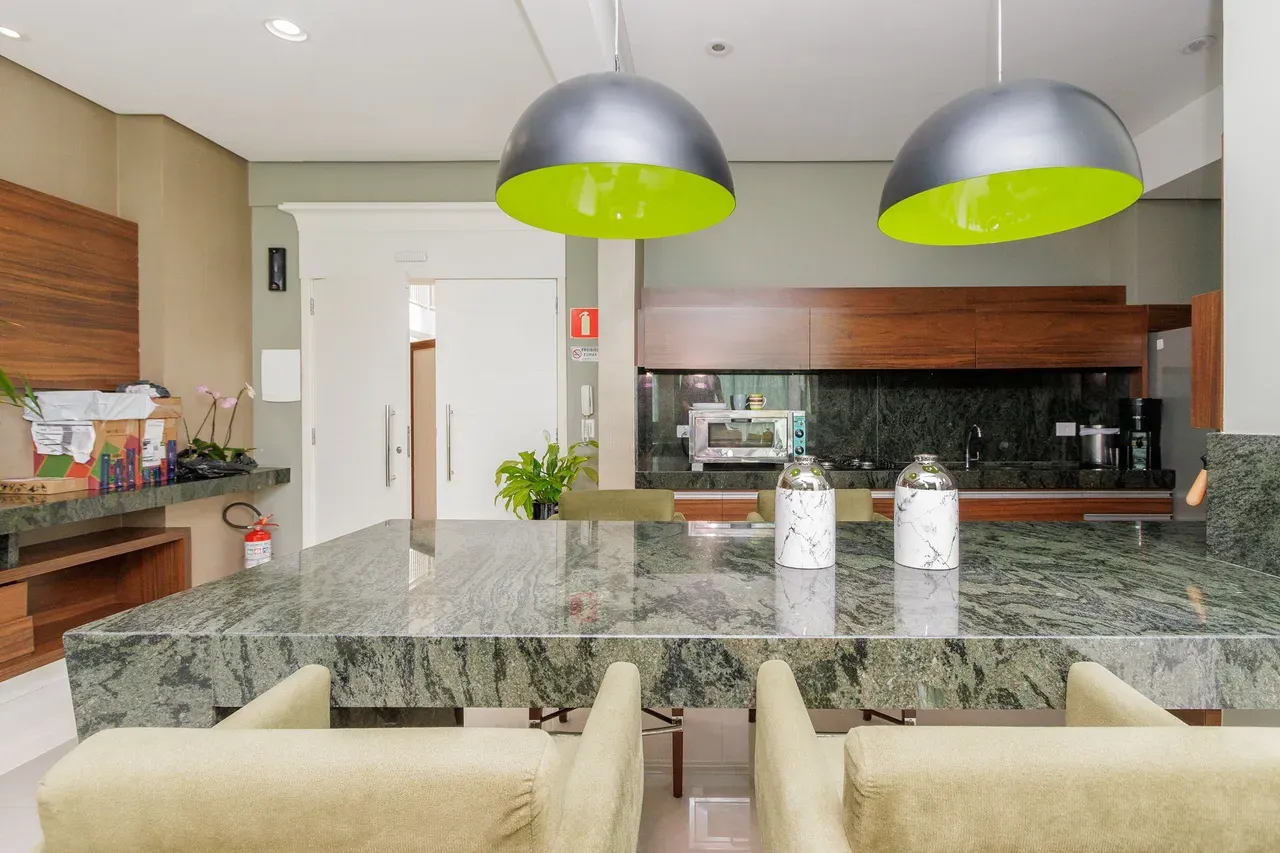 One-bedroom apartment in a building with a coworking space — photo 47