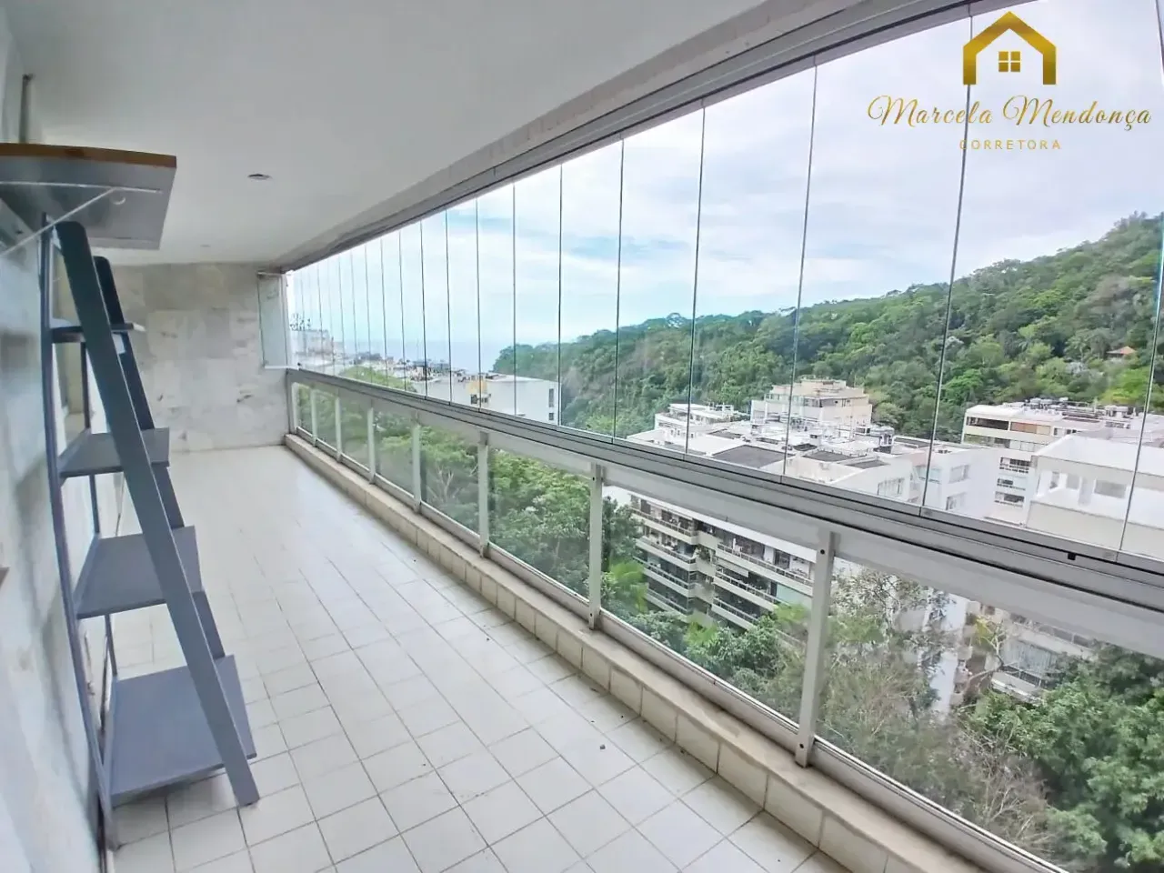 Apartment, 109 m², with a glass-enclosed balcony — photo 15