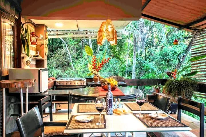 Rental house with 5 bedrooms and 4 en-suite suites