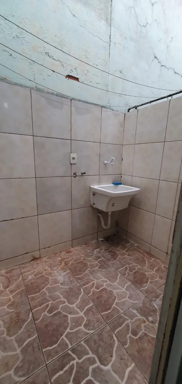 Detached house with no parking, 1 bedroom and 1 bath — photo 13