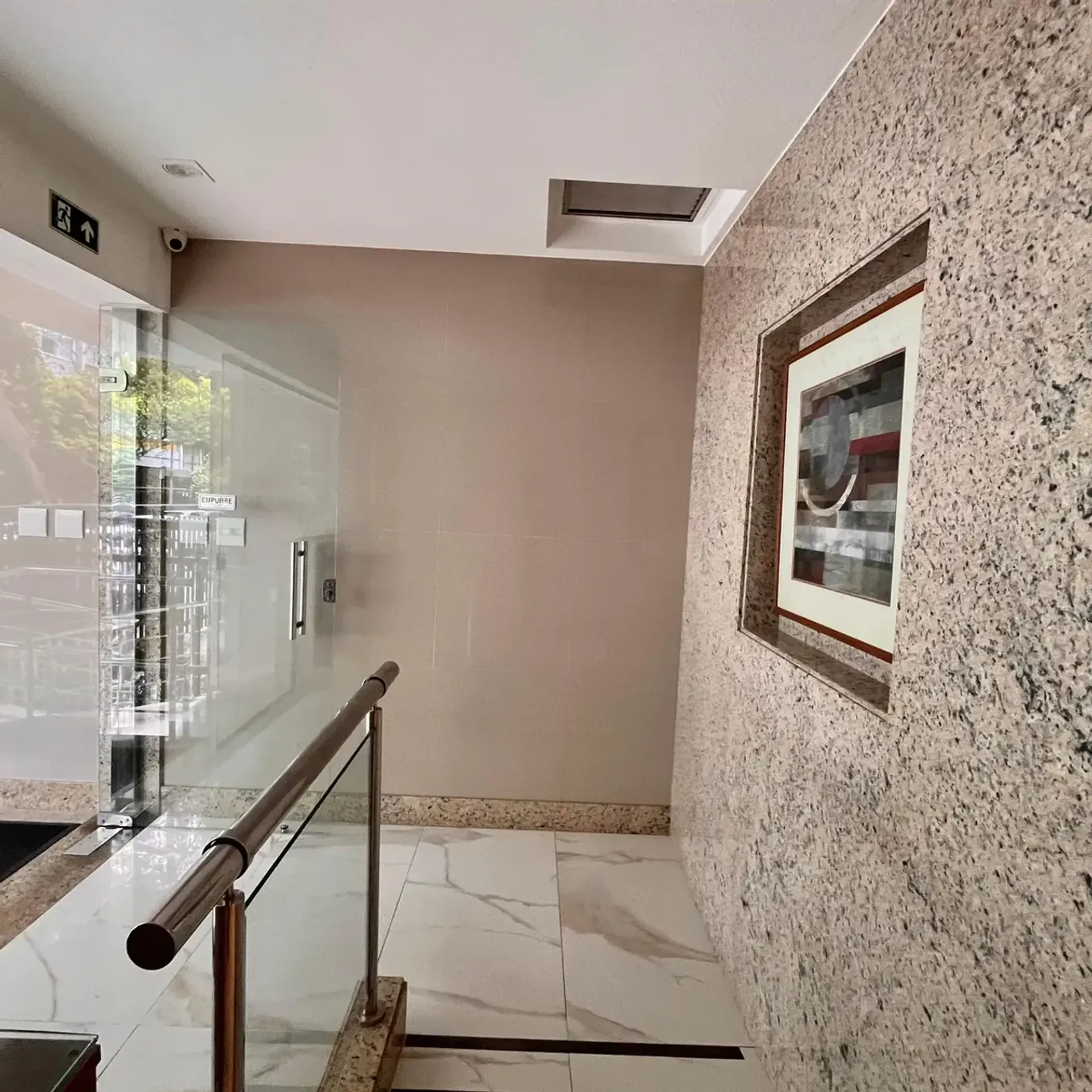 Furnished one-bedroom apartment, 38 m² — photo 19