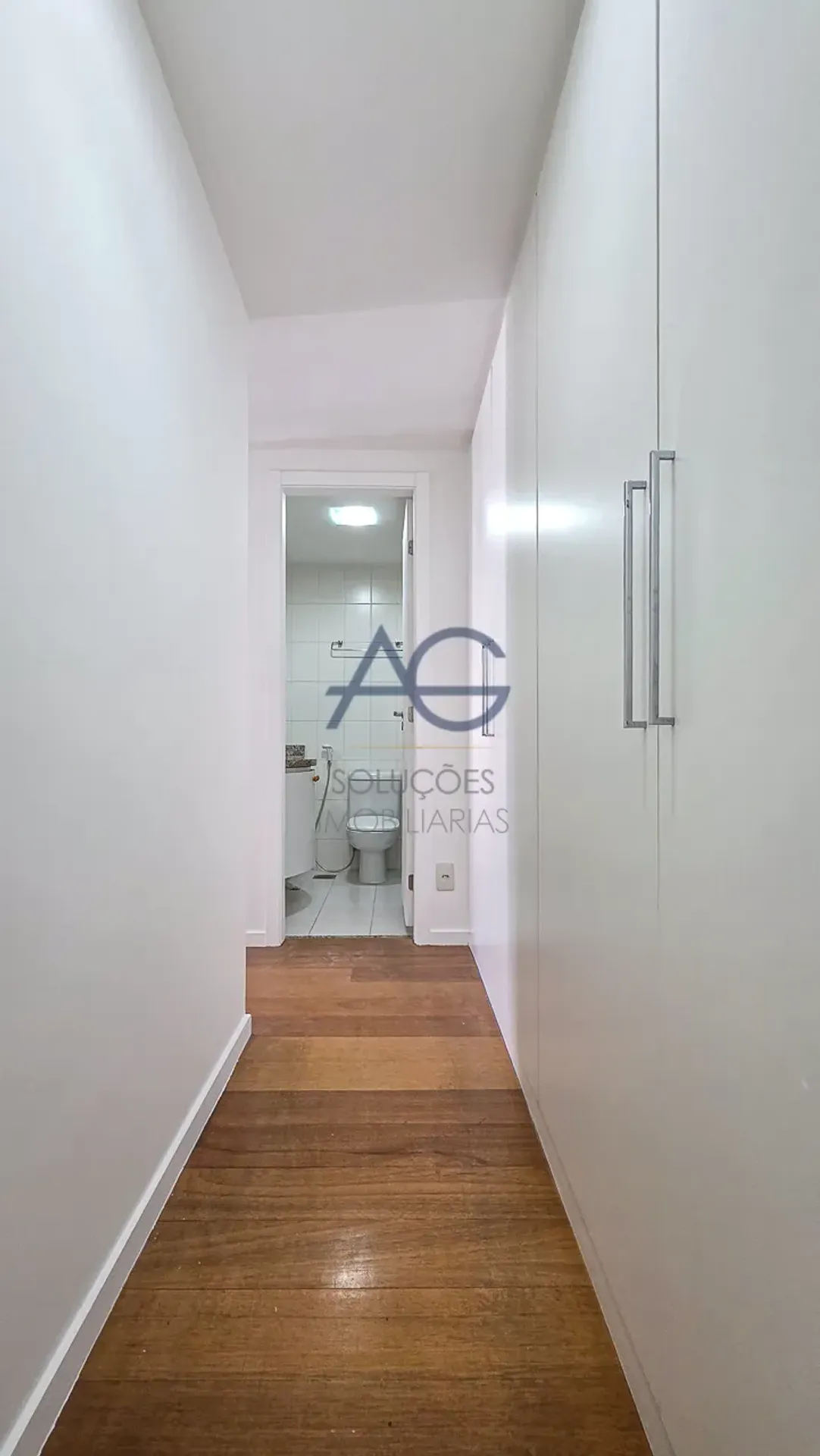 110 m² apartment with 2 bedrooms and 2 parking spots — photo 21
